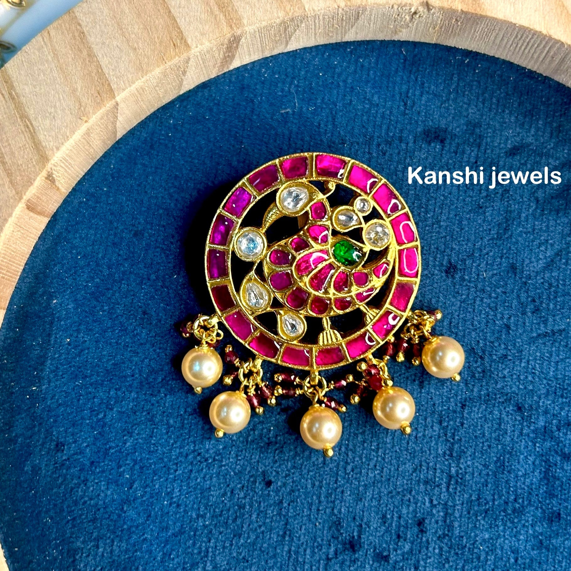 Silver Jadau Pendant